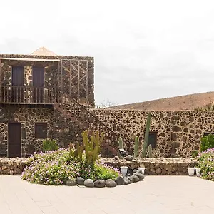 Rural Restaurante Mahoh 3*, Villaverde (Fuerteventura) España